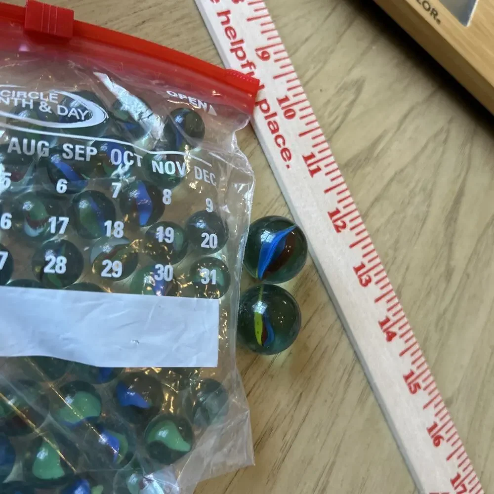 Glass Marbles Cats Eye Blue Red Green Yellow Lot of 81 with 2 Shooter Look @ Pic